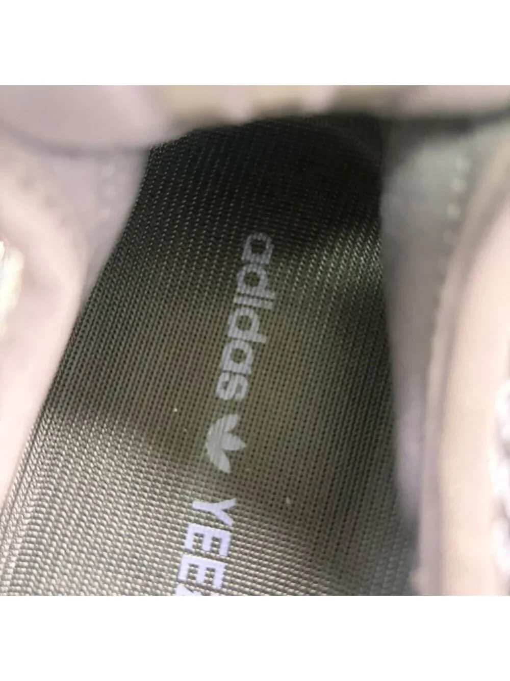 Adidas Yeezy Boost 350 V2 Carbon Mens Size 12 Bllack Running Shoes Sneakers